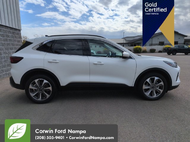 Certified 2023 Ford Escape Platinum AWD/4WD image 2