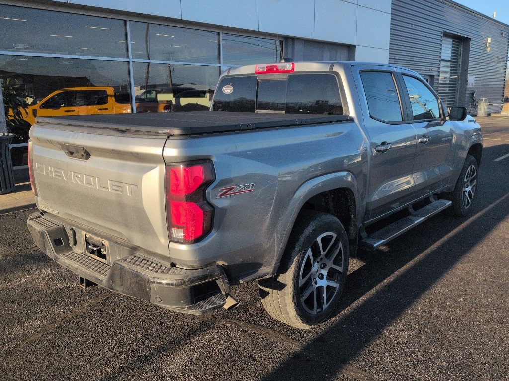 Used 2023 Chevrolet Colorado Z71 w/ Z71 Convenience Package 2 image 3