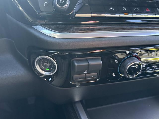 Used 2025 Chevrolet Silverado 1500 RST image 27