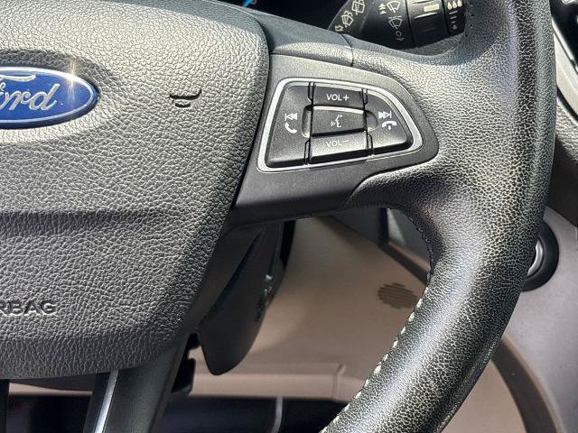 Certified 2019 Ford Escape SEL FWD image 17