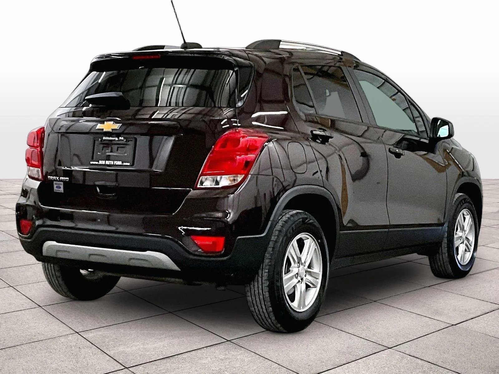 Used 2022 Chevrolet Trax LT w/ Driver Confidence Package AWD/4WD image 11