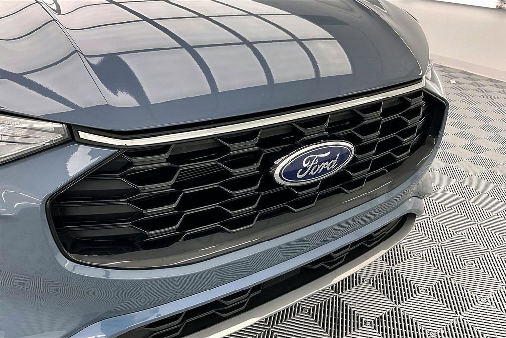 Certified 2023 Ford Escape ST-Line w/ Tech Pack #1 image 28