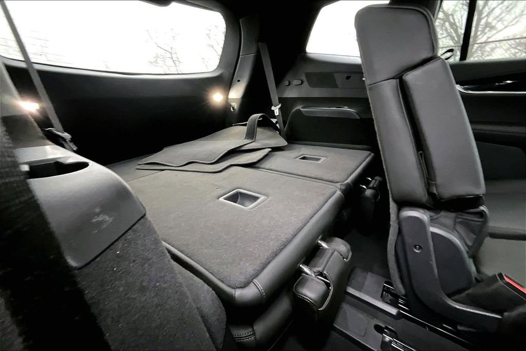 Used 2021 Cadillac XT6 Premium Luxury image 27