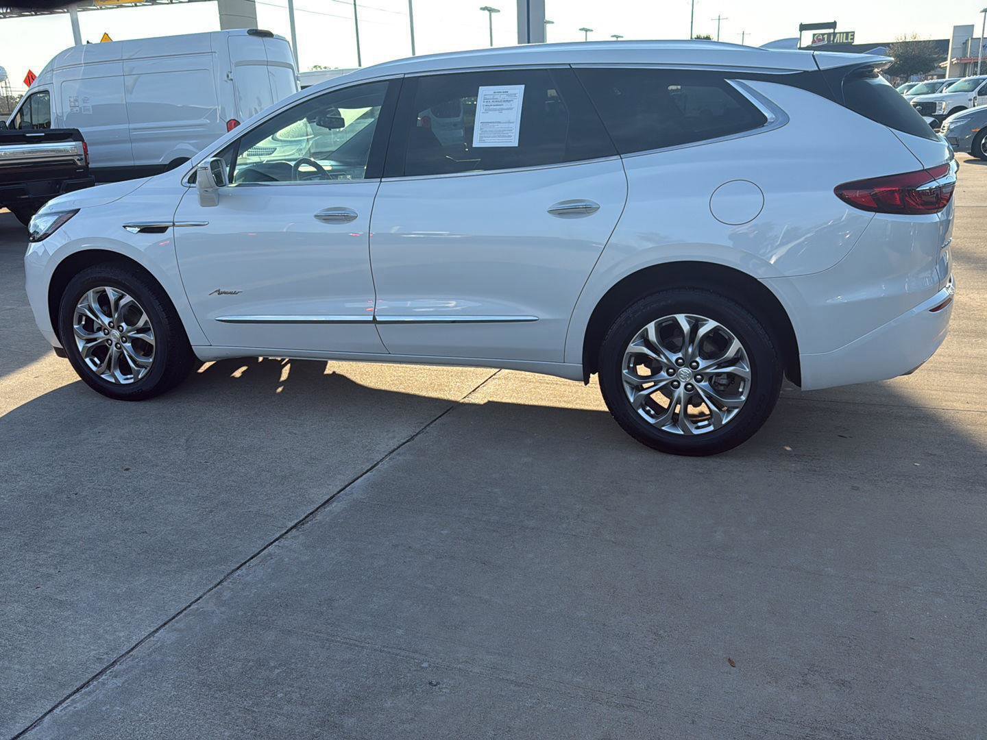 Used 2020 Buick Enclave Avenir w/ Avenir Technology Package image 2