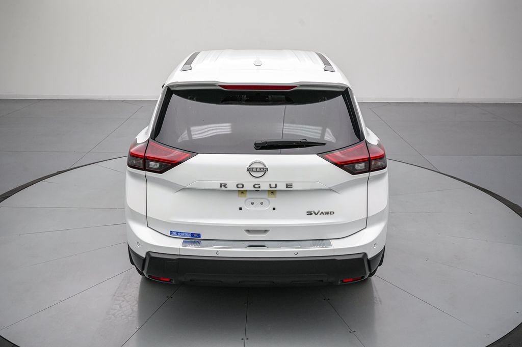 Used 2024 Nissan Rogue SV AWD/4WD image 5