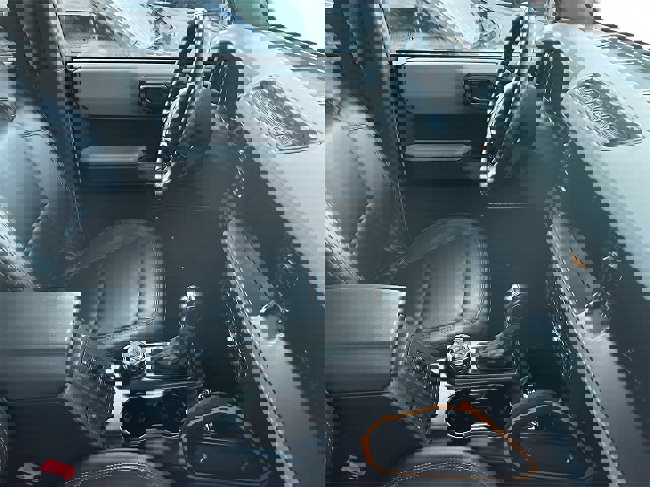 Certified 2022 Ford Bronco Badlands image 6