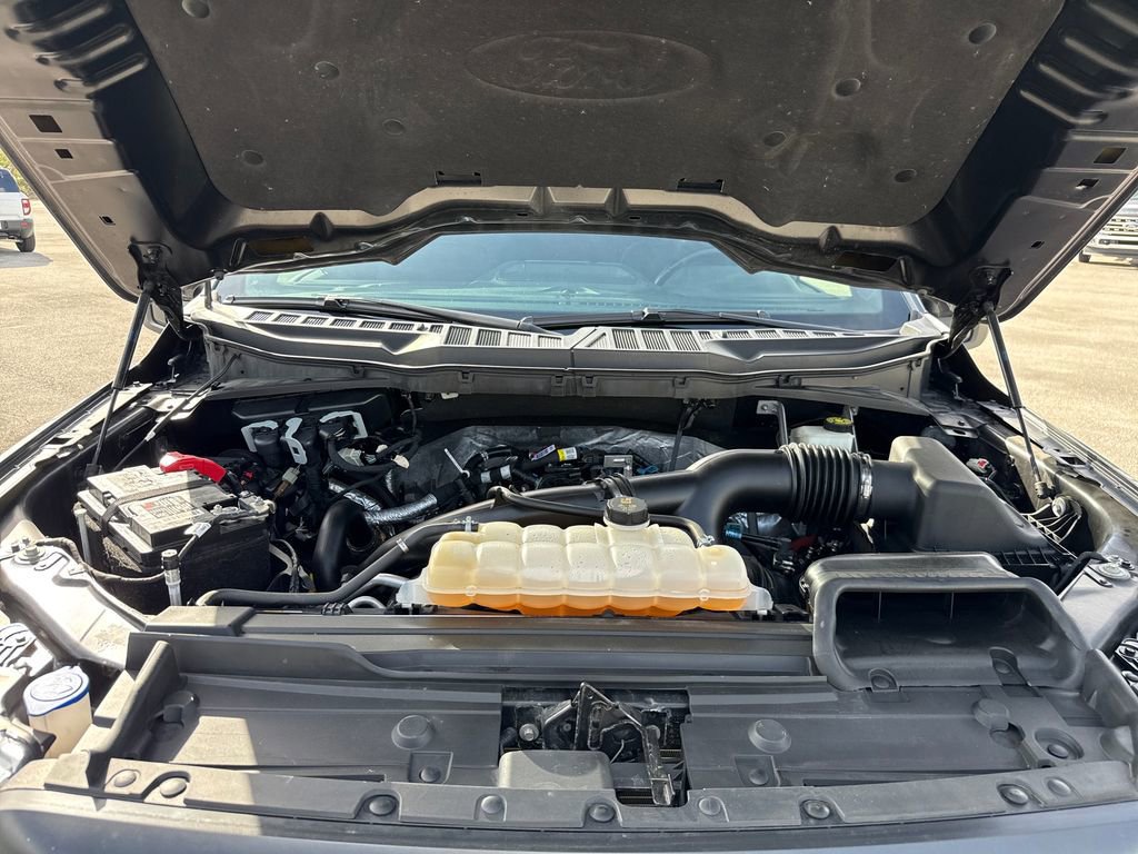 Certified 2022 Ford F150 XLT w/ Equipment Group 302A High image 30