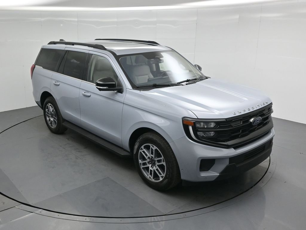 Certified 2025 Ford Expedition Active AWD/4WD image 39