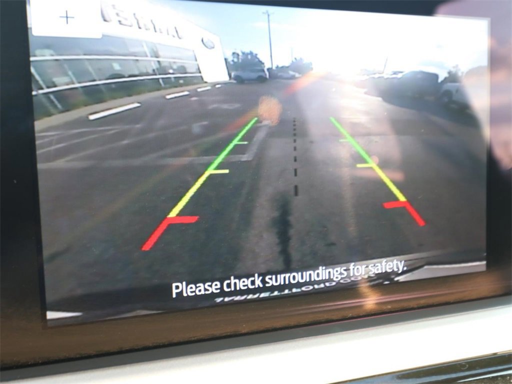 Certified 2022 Ford Escape SE w/ SE Sport Appearance Package image 9