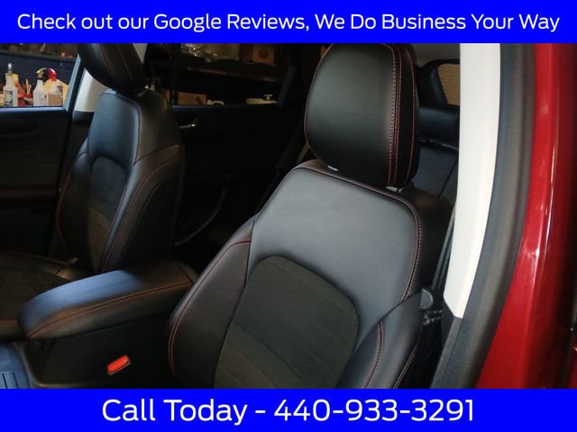 Certified 2022 Ford Escape SEL w/ SEL Stealth AWD Package image 20