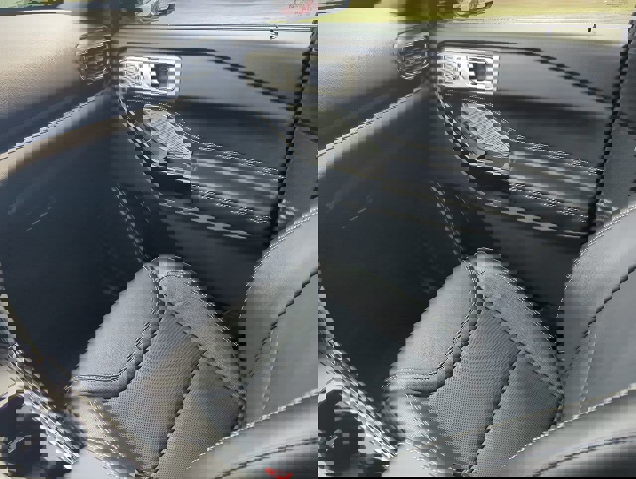 Certified 2023 Ford Explorer ST w/ Equipment Group 401A image 15