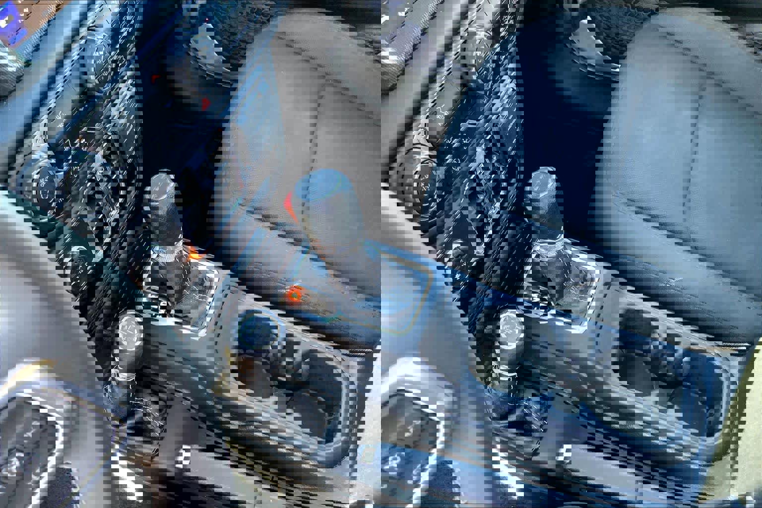 Used 2023 Jeep Gladiator Overland image 16