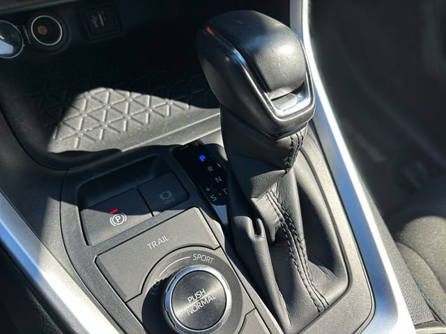 Used 2024 Toyota RAV4 SE w/ Weather Package image 22