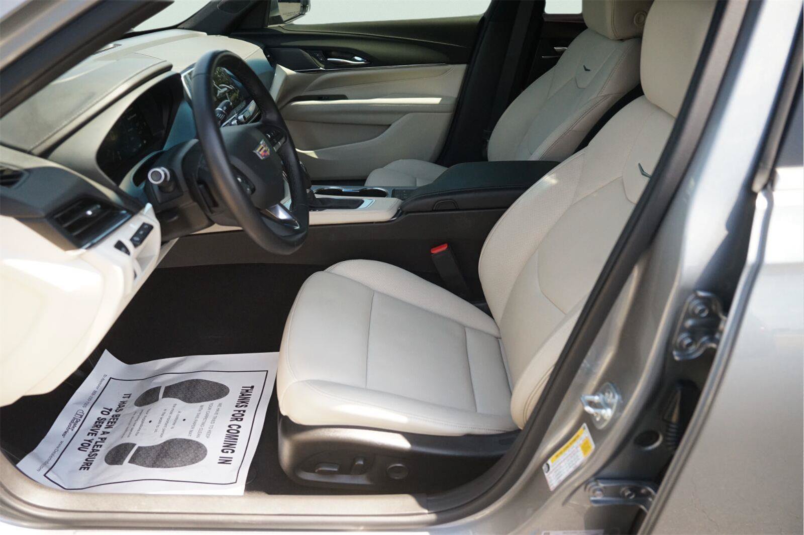 Used 2025 Cadillac CT4 Premium Luxury w/ Technology Package RWD image 9