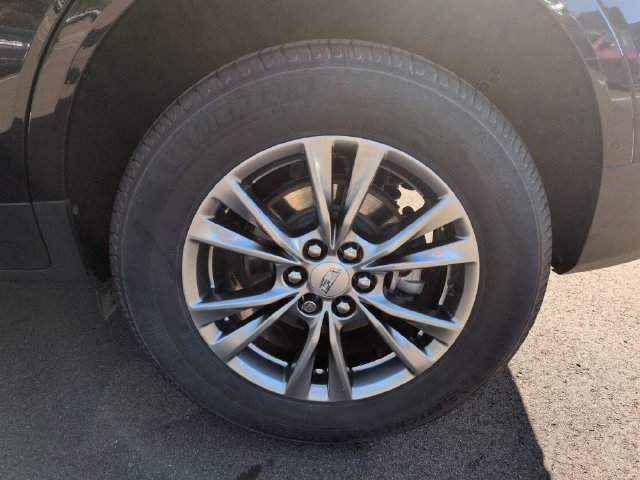 Used 2021 Cadillac XT5 Premium Luxury w/ LPO, Floor Liner Package FWD image 11
