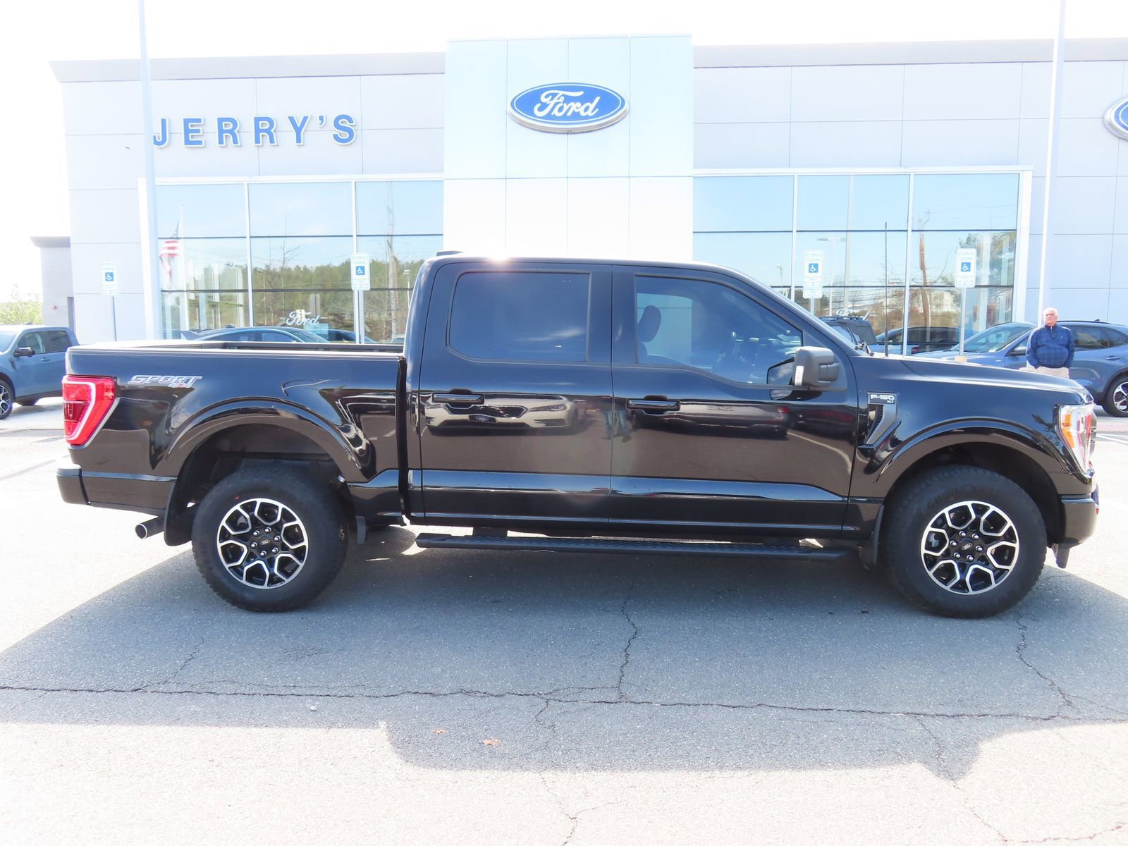 Certified 2023 Ford F150 XLT w/ Equipment Group 302A High image 8