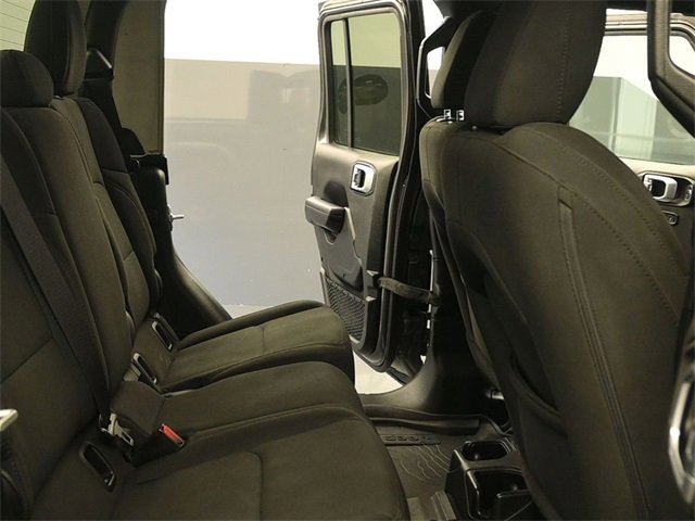 Used 2021 Jeep Gladiator Willys image 17