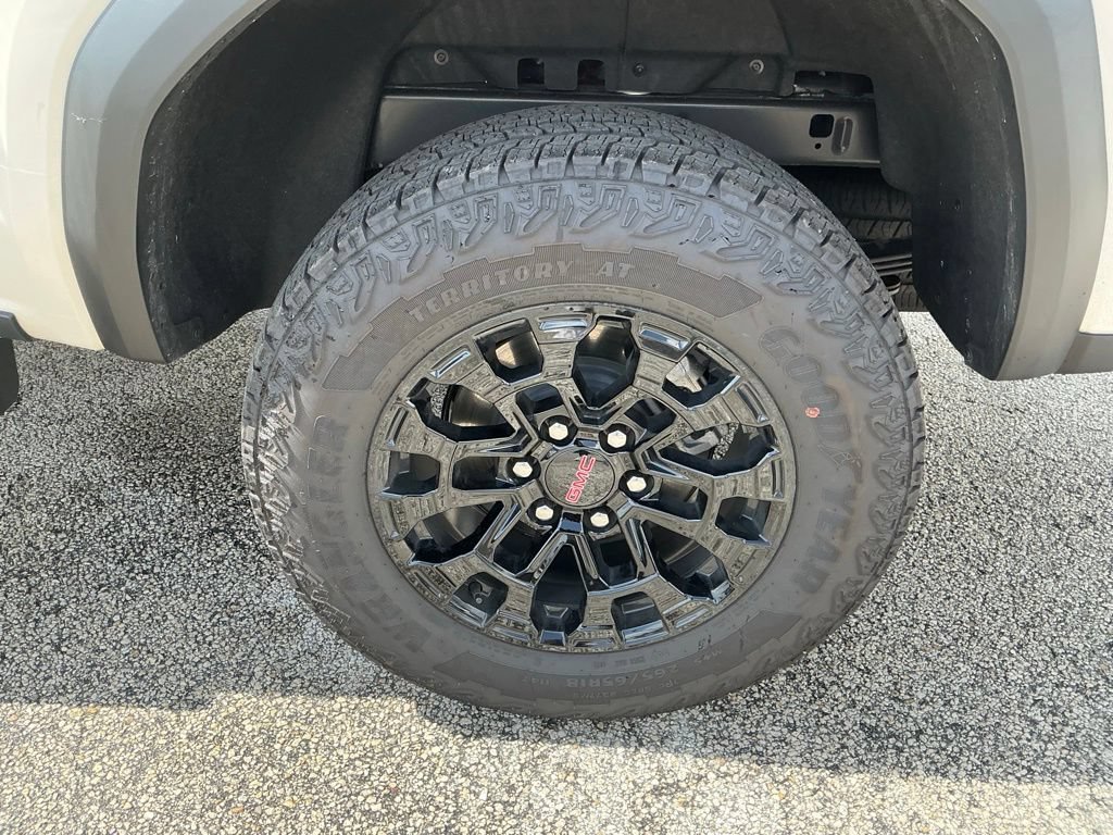 Used 2026 GMC Canyon Elevation RWD image 27