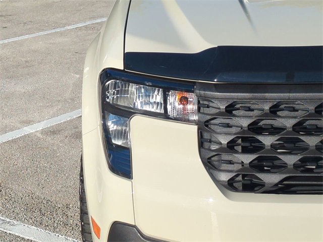 Certified 2025 Ford Maverick XL image 10