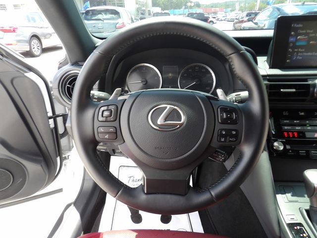 Used 2024 Lexus IS 300 F Sport RWD image 22