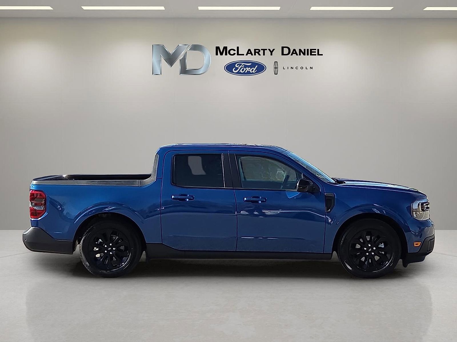 Certified 2024 Ford Maverick Lariat w/ Black Appearance Package image 6
