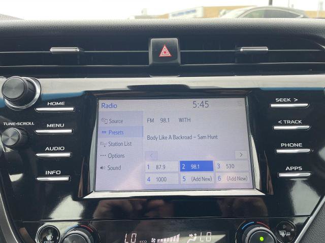 Used 2018 Toyota Camry XLE FWD image 25