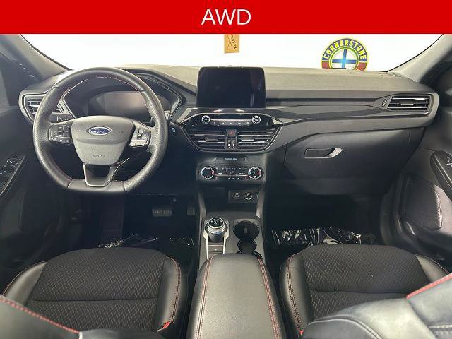 Certified 2025 Ford Escape ST-Line Select AWD/4WD image 6