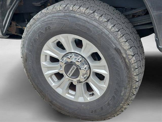 Certified 2020 Ford F350 XL w/ STX Appearance Package AWD/4WD image 8