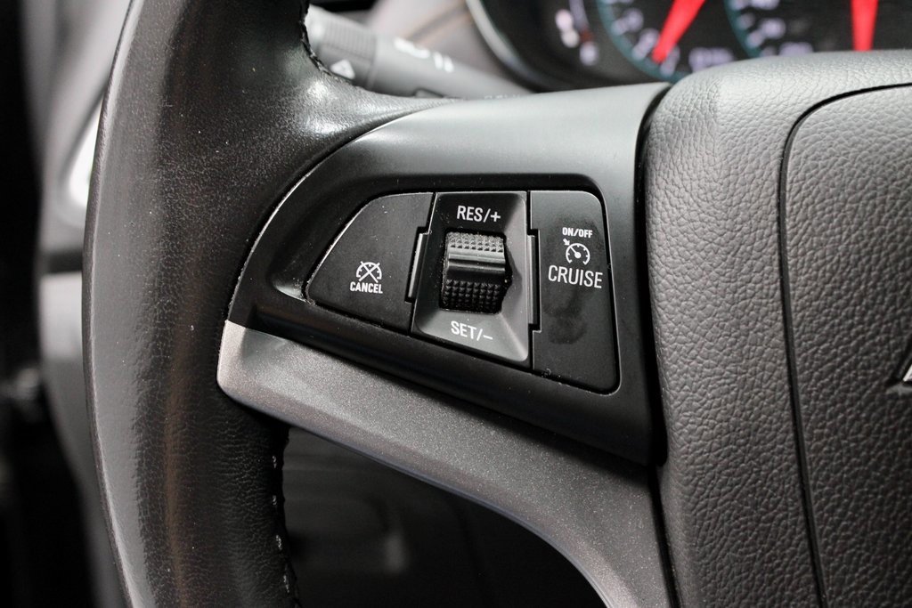 Used 2020 Chevrolet Trax LT w/ Redline Edition image 27