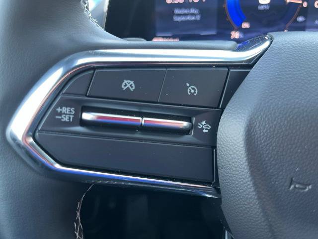 Used 2024 Chevrolet Equinox EV LT FWD image 22