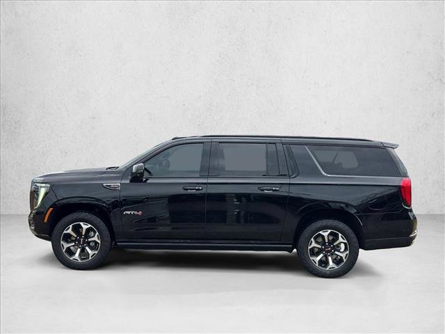 Used 2025 GMC Yukon XL AT4 w/ AT4 Premium Package AWD/4WD image 8