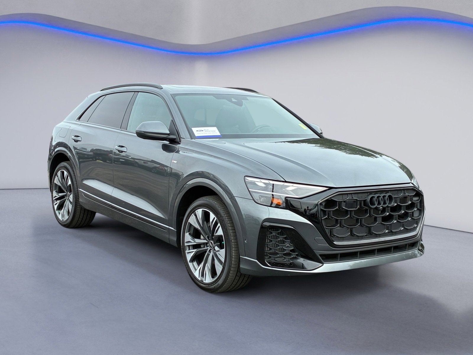 Used 2025 Audi Q8 Premium Plus AWD/4WD image 5