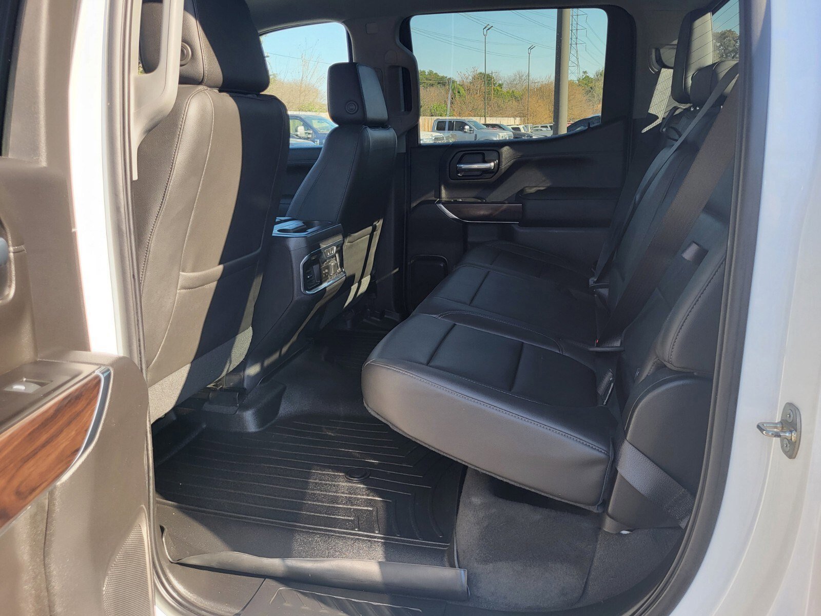 Used 2019 GMC Sierra 1500 SLT w/ SLT Premium Package image 18