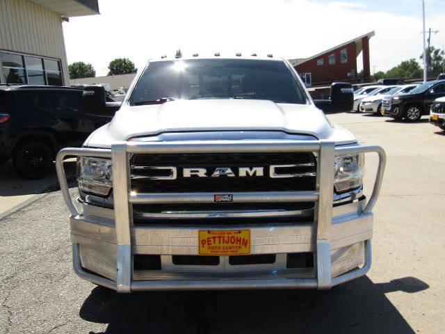 Used 2024 RAM 3500 Tradesman w/ Chrome Appearance Group AWD/4WD image 13