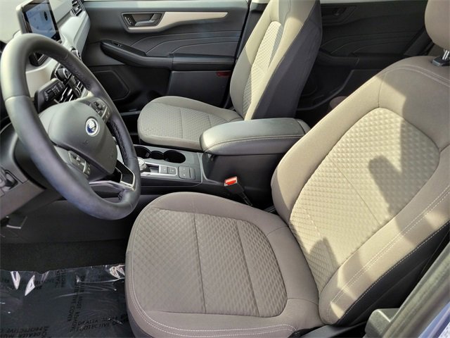 Certified 2022 Ford Escape SE w/ SE Sport Appearance Package image 18