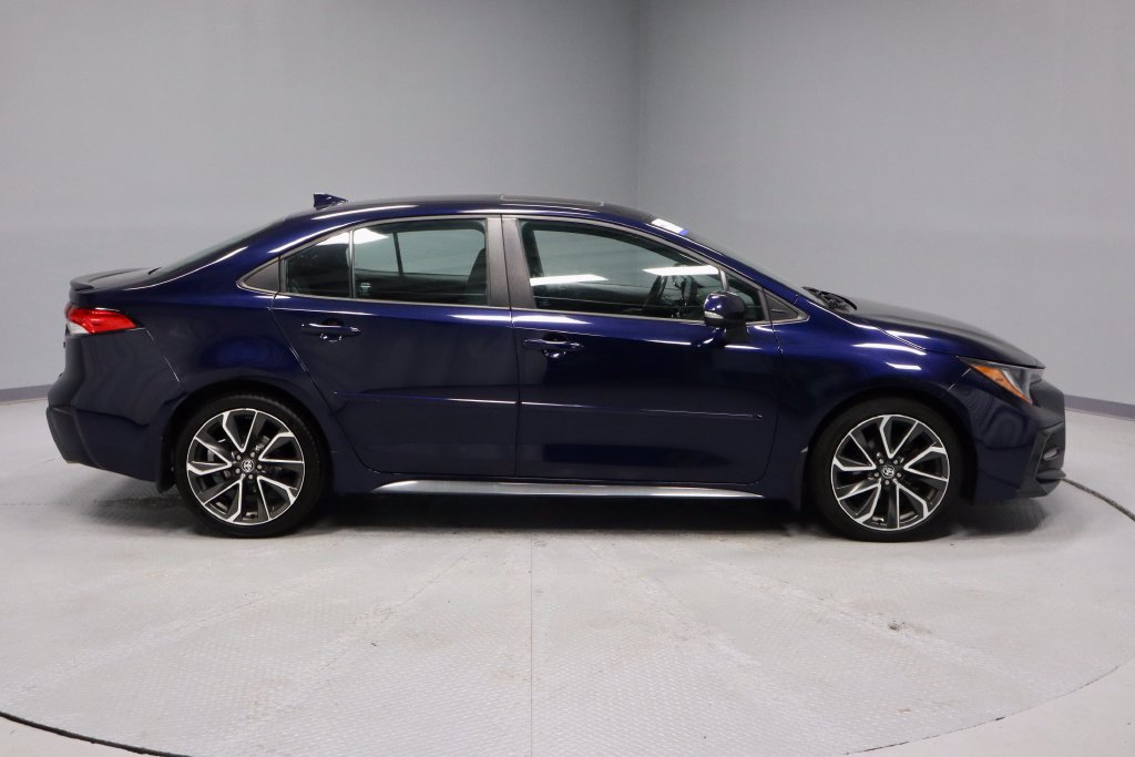 Used 2022 Toyota Corolla SE w/ SE Premium Package FWD image 11