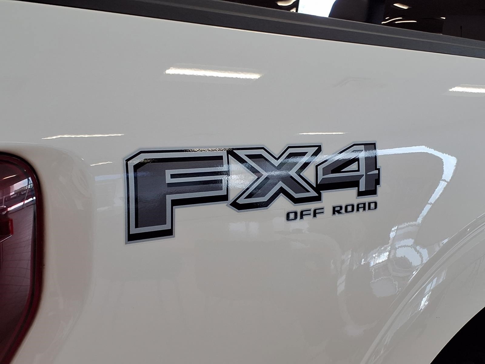 Certified 2024 Ford F150 Platinum w/ Equipment Group 702A High AWD/4WD image 9