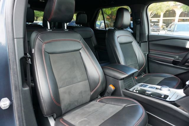 Certified 2023 Ford Explorer ST-Line w/ Class IV Trailer Tow Package RWD image 7