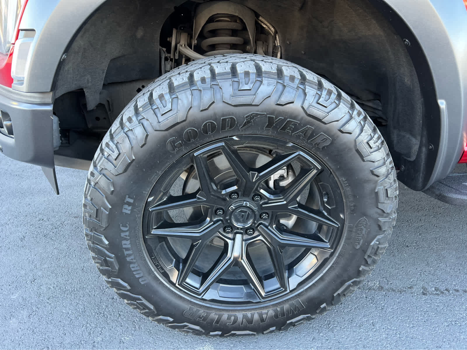 Certified 2022 Ford F150 Raptor w/ Equipment Group 801A High image 13