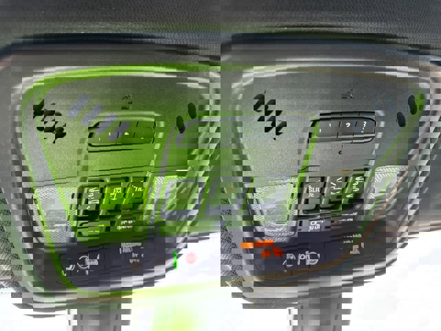 Used 2023 Chevrolet Traverse High Country image 29