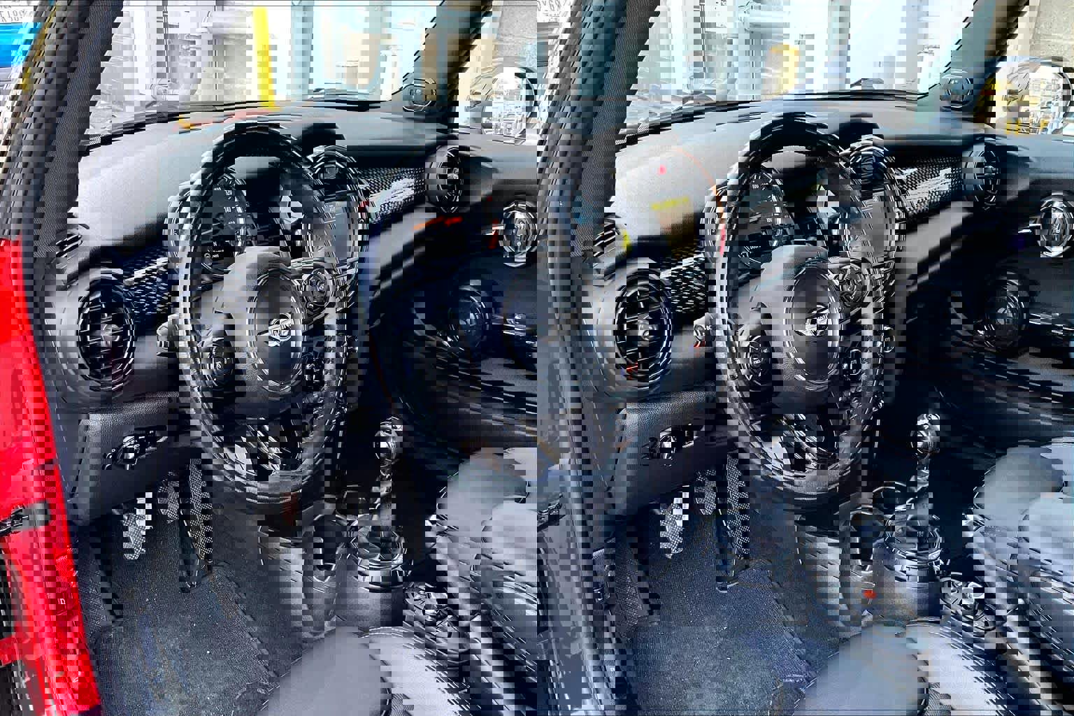 Used 2017 MINI Cooper S image 18