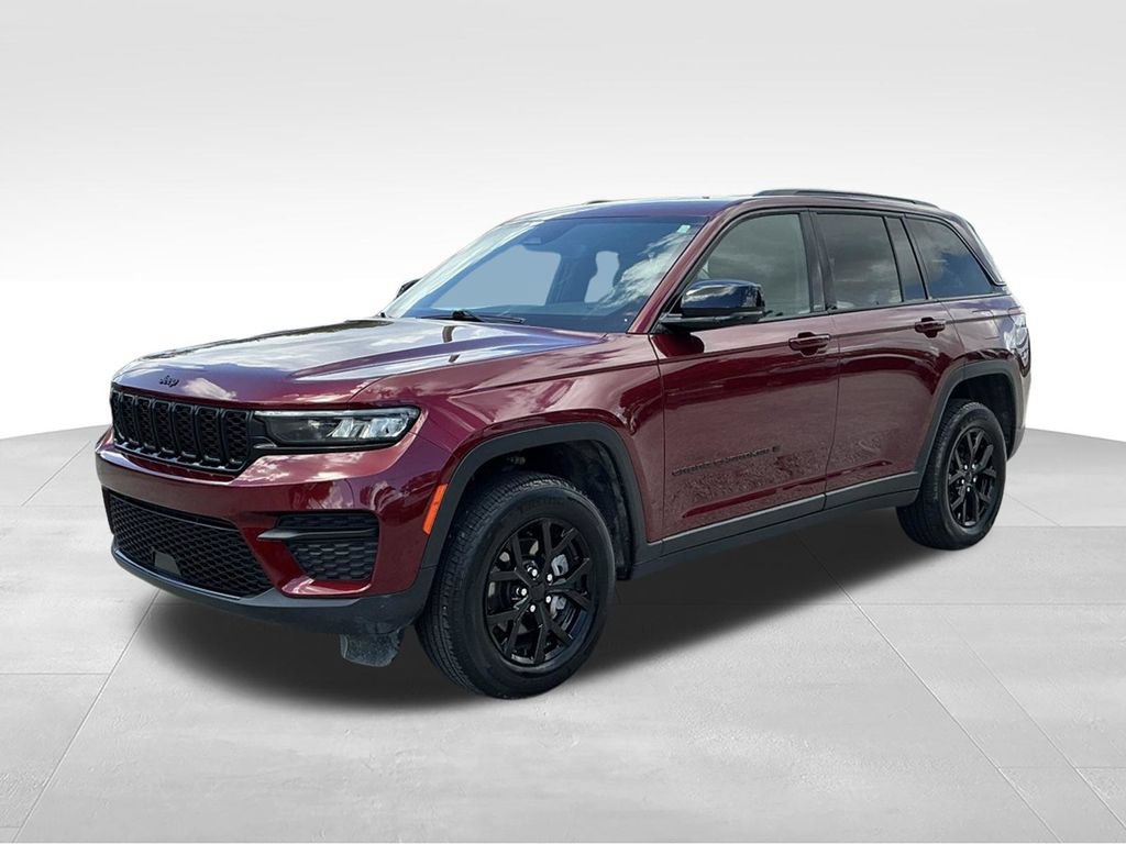 Used 2024 Jeep Grand Cherokee Altitude