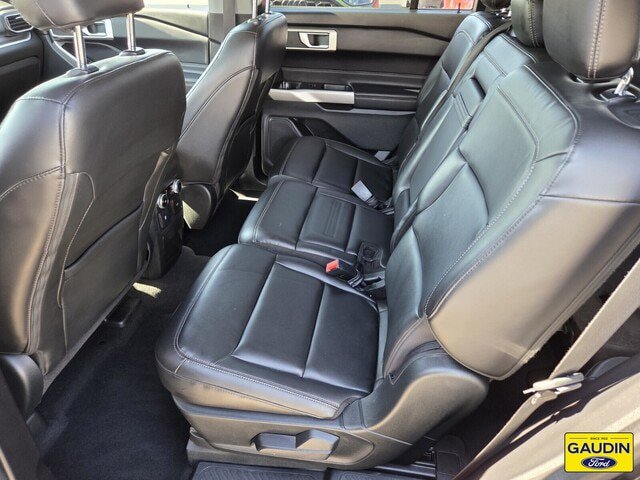 Certified 2022 Ford Explorer XLT w/ Equipment Group 202A AWD/4WD image 12