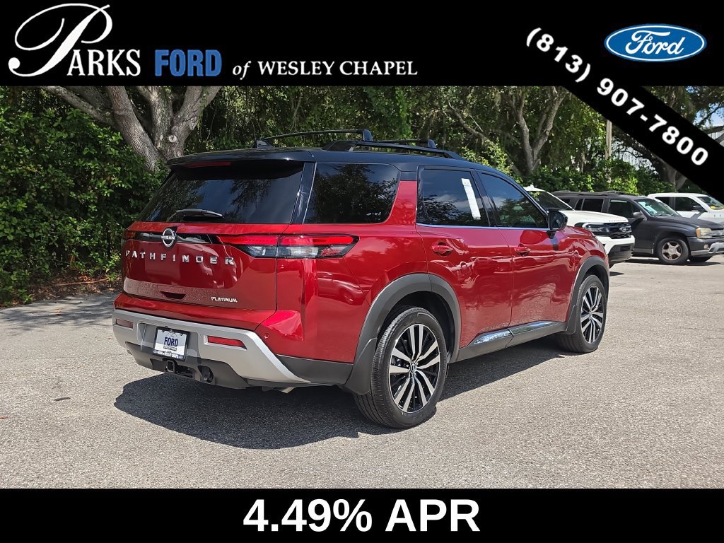 Used 2025 Nissan Pathfinder Platinum FWD image 5