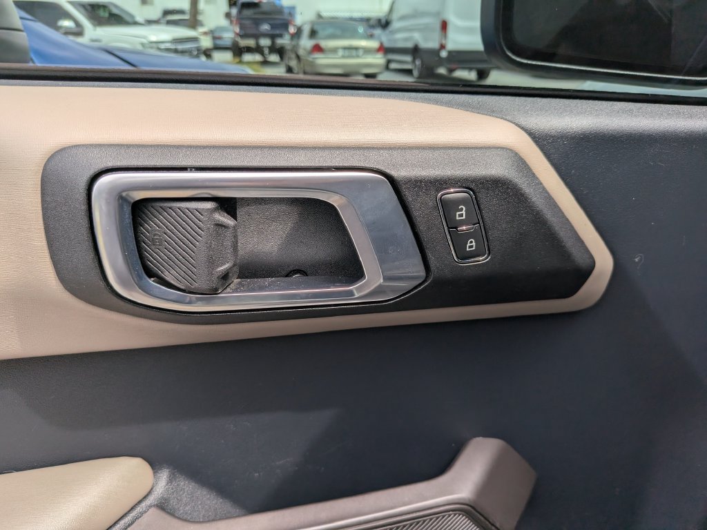 Certified 2023 Ford Bronco Wildtrak AWD/4WD image 18
