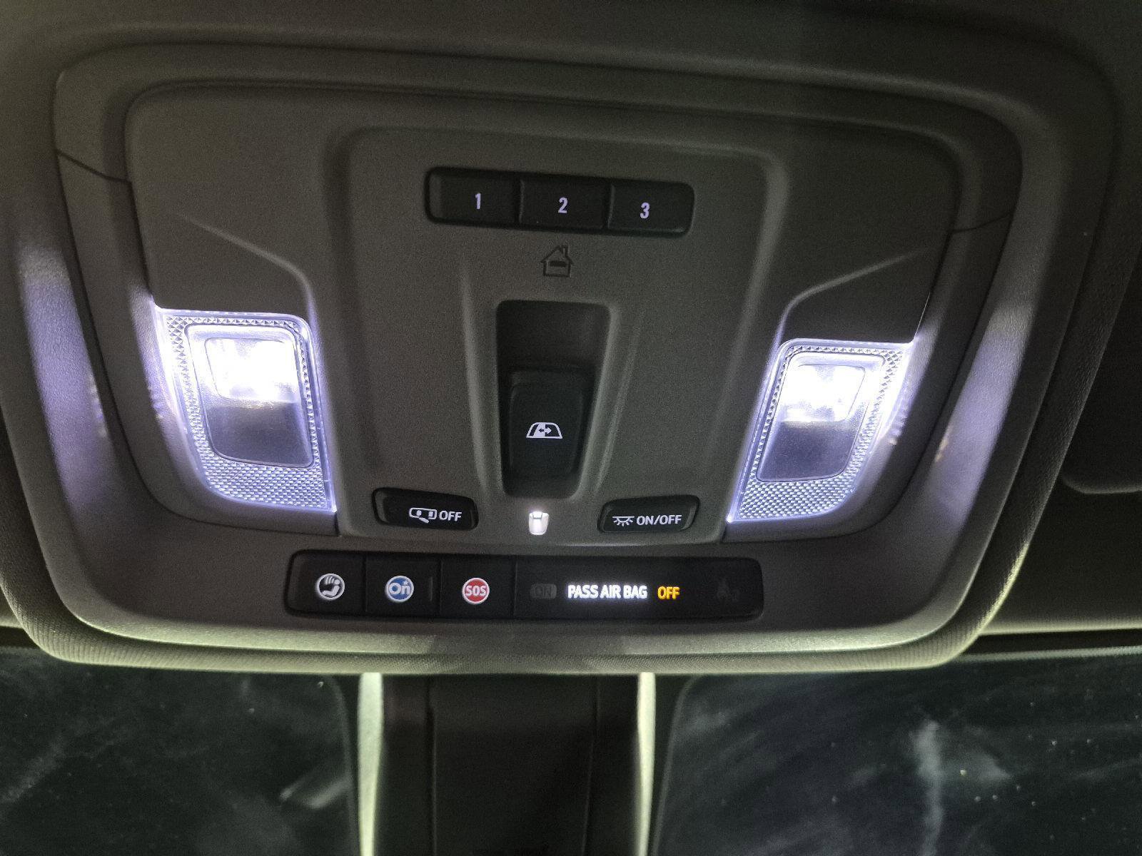 Used 2022 GMC Sierra 3500 Denali image 16