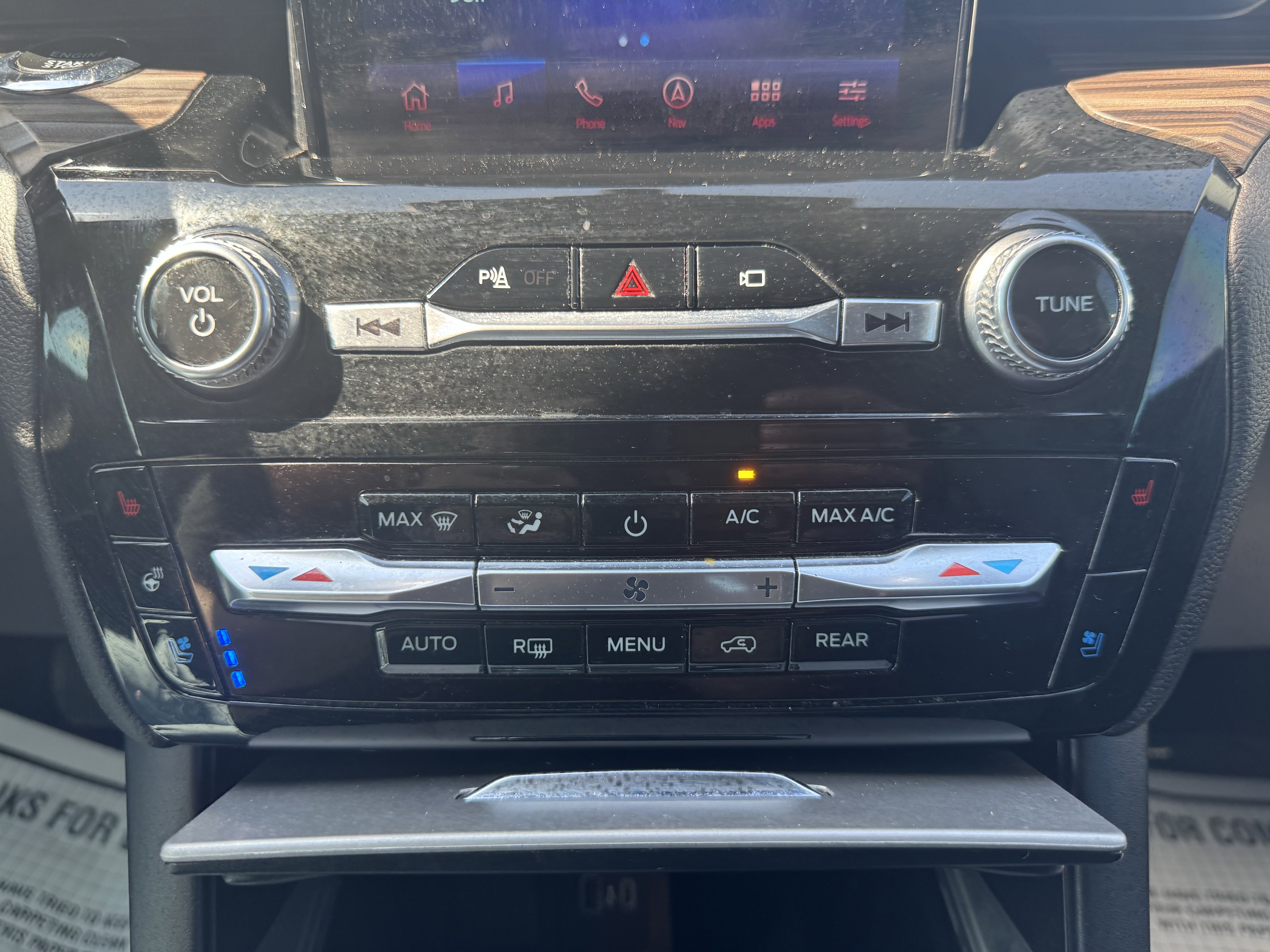 Certified 2022 Ford Explorer Limited w/ Limited Technology Package RWD image 14