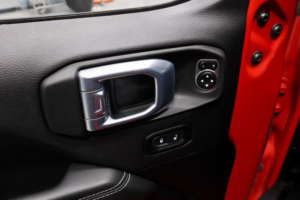 Used 2021 Jeep Wrangler Unlimited Sahara image 22