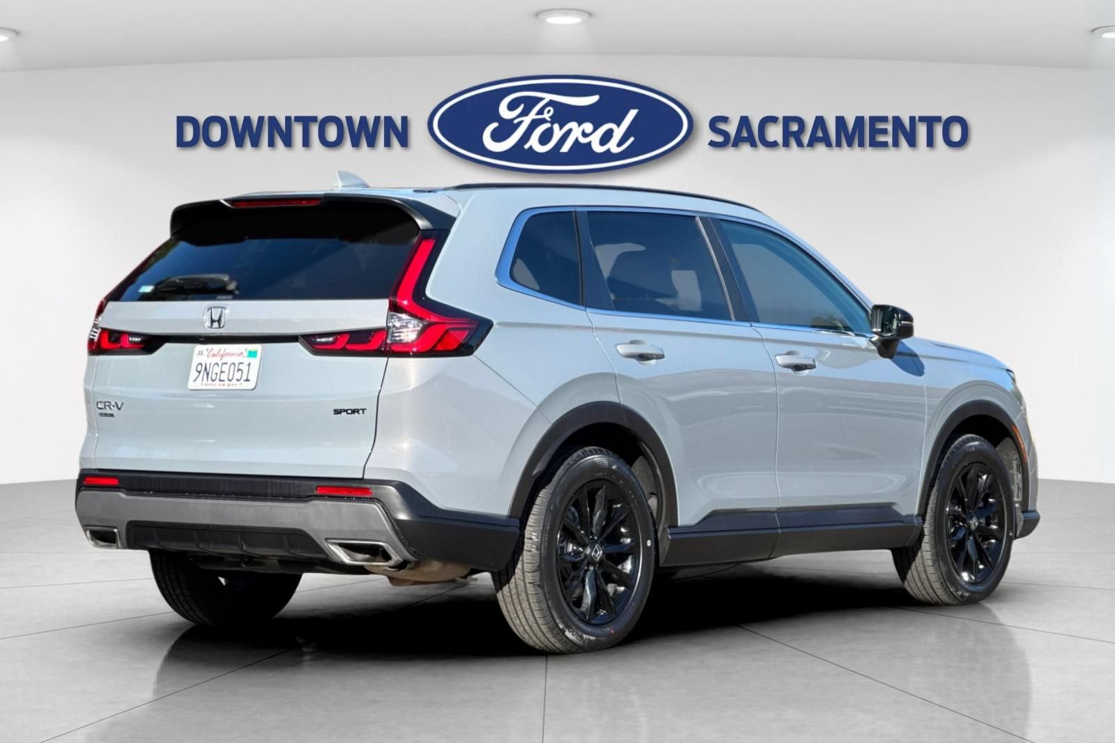Used 2025 Honda CR-V Sport image 3