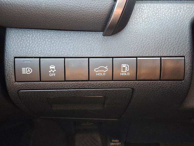 Used 2024 Toyota Camry LE FWD image 25